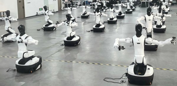 3年锻造“头牌”，智元机器人拿下全球出货量第一