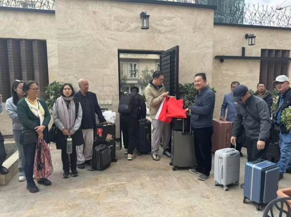 约200名中国公民，暂不撤离伊朗！