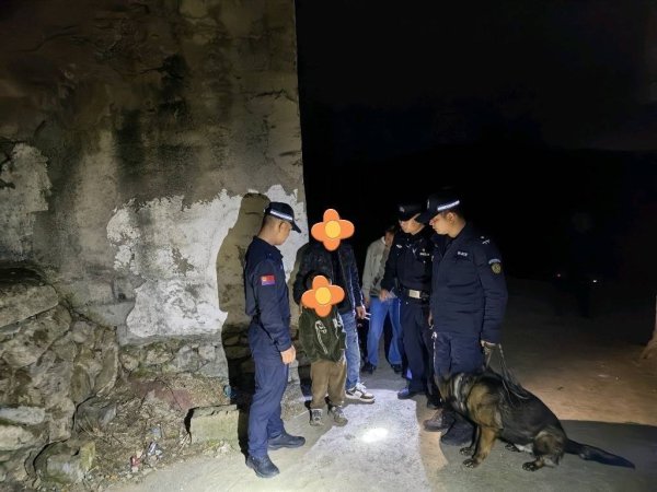 响应“民急”丨修文警民携手，5小时找回走失男童