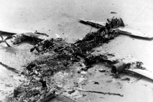 美国特种兵不堪回首！进入伊朗还没交火就死了一堆，结果仓皇而逃