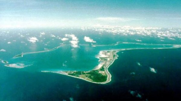 伊朗“警告性”导弹袭击英军海外基地，英方承认难以拦截